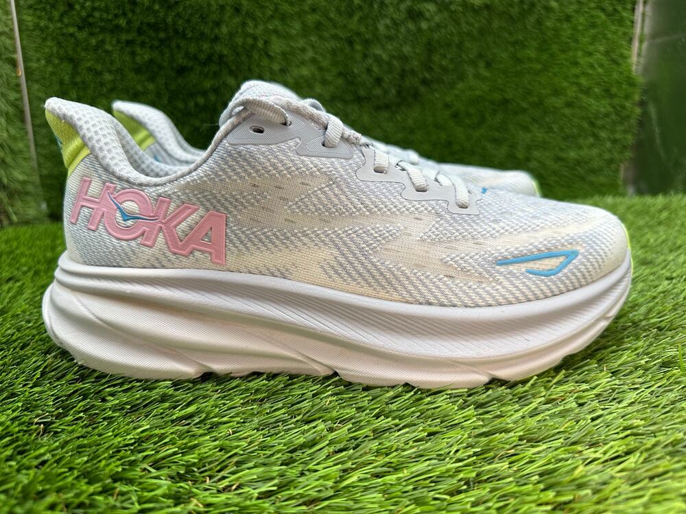 Hoka One One Clifton 9 1127896-GLLS Athletic Sneaker Women 7.5B Gray Knit Sports